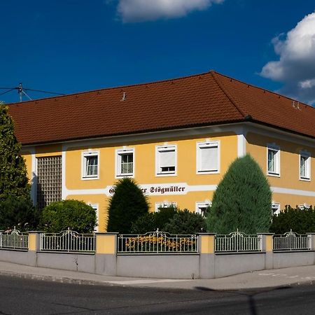 Gaestehaus Stoegmueller Asten Kültér fotó