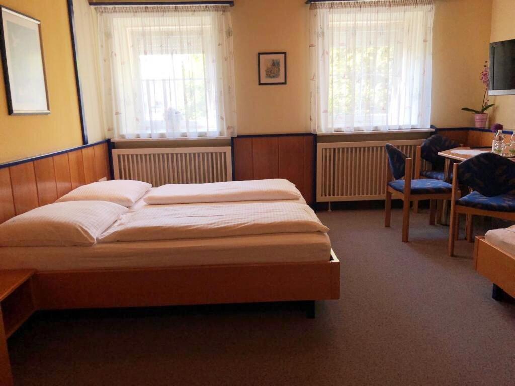 Gaestehaus Stoegmueller Asten Kültér fotó